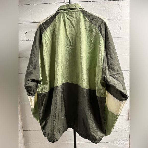 Champion Lightweght Windbreaker Block Pattern Full Zip Jacket - Picture 7 of 8